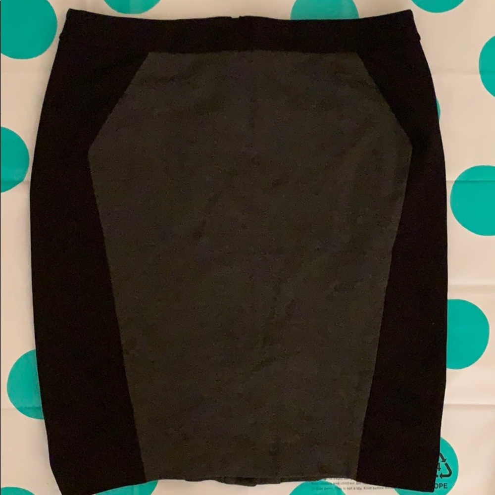 Loft black and grey pencil skirt. Size 8